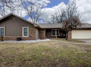 4748 S Glenn Ave, Springfield, MO 65810