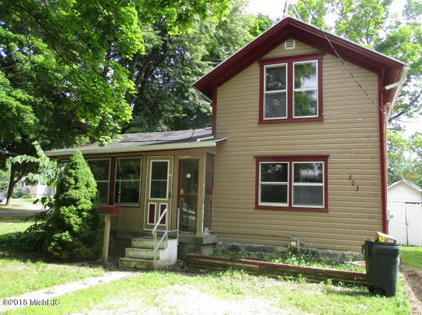 303 W Jackson St, Bellevue, MI 49021