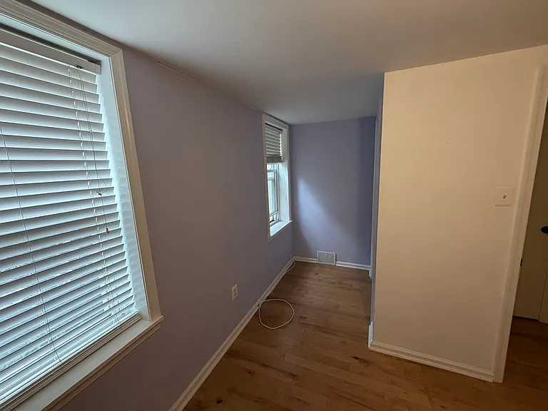 2143 E Sergeant St — Photo 10