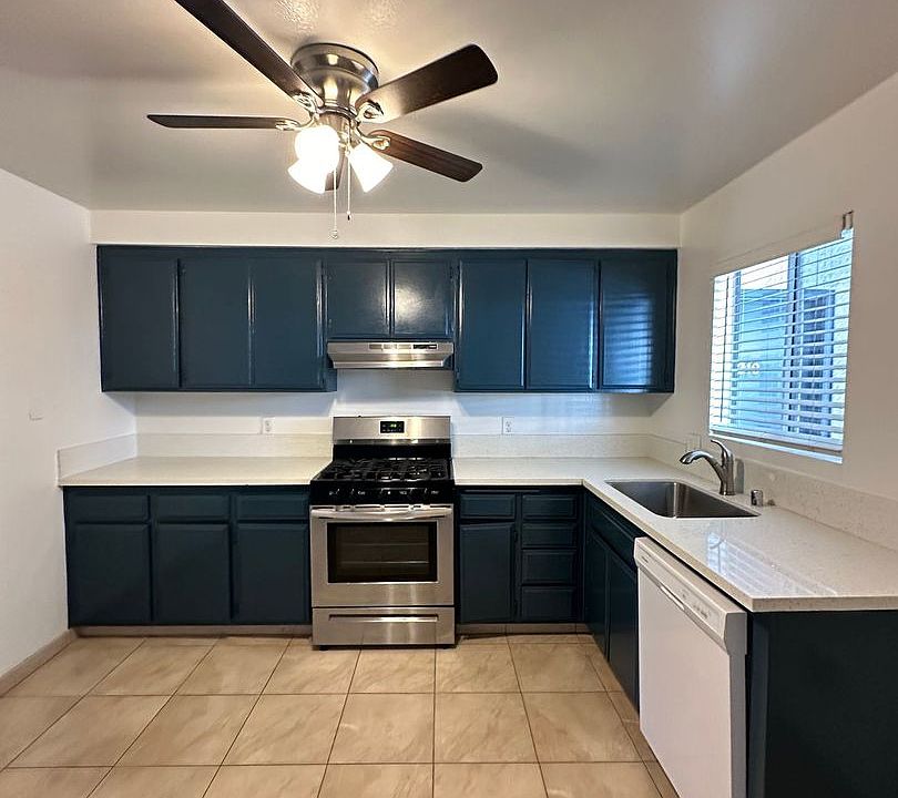 1st image of 4522 Lakewood Blvd #209
