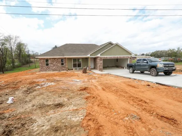 105 Lakeview Dr, Guntown, MS 38849