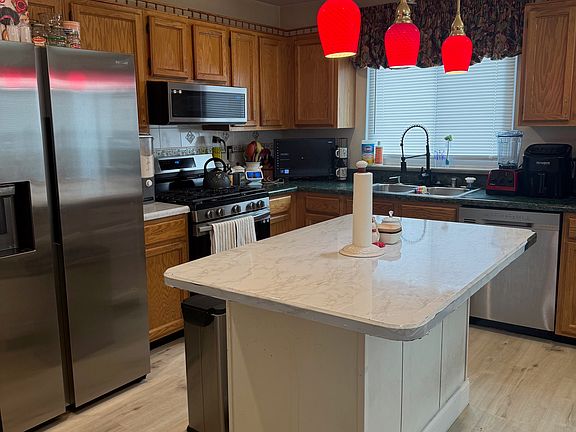 2nd image of 23 Creek Ln