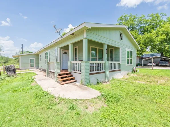 7 River St, Prairie Lea, TX 78661