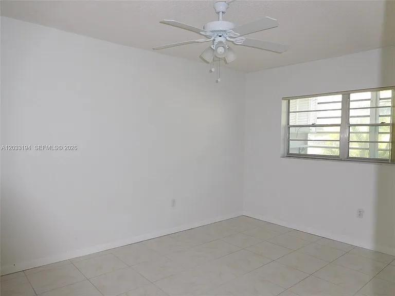 2790 NE 201st Ter #H101 — Photo 6