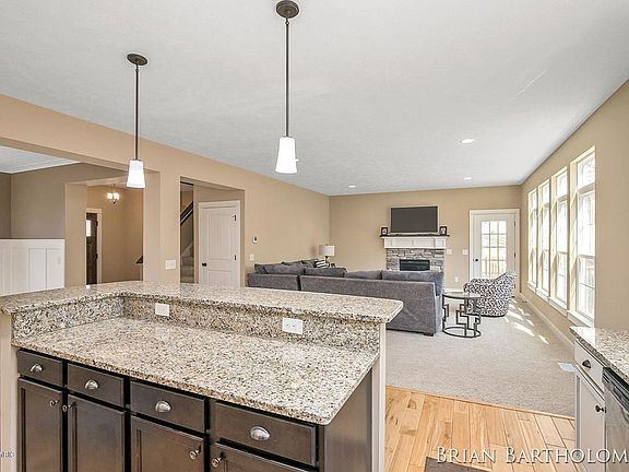 2nd image of 8450 Camelot Ave NE