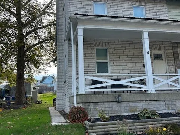18 Front St, Mohnton, PA 19540