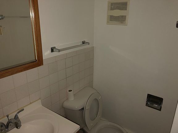 5th image of 348 N Oakwood Ave APT 1N