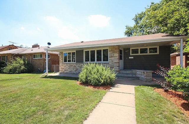 1st image of 4319 Queen Ave N