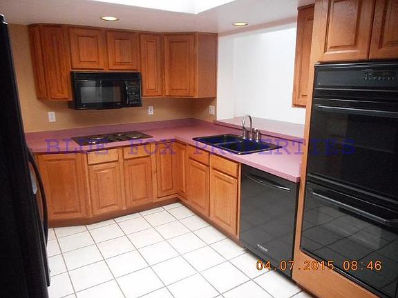 5th image of 1017 W Navajo St