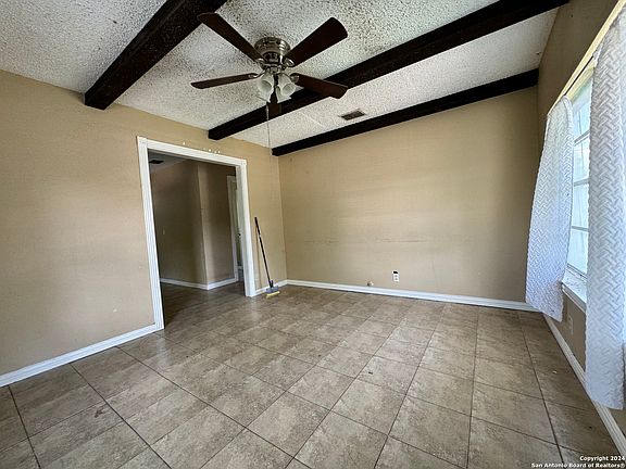 4th image of 1011 WAGNER AVE
