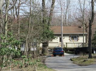 1576 Wall Dr, Pasadena, MD 21122