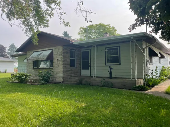 N10385 County Road G, New Holstein, WI 53061