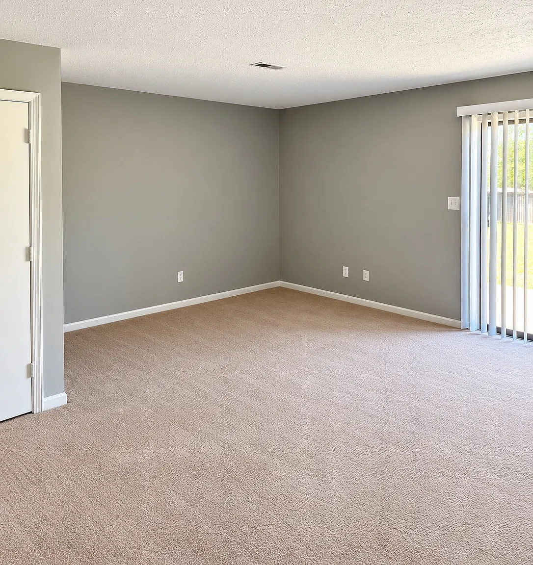 2 bed, 1192 sqft, $1,100 — Photo 4