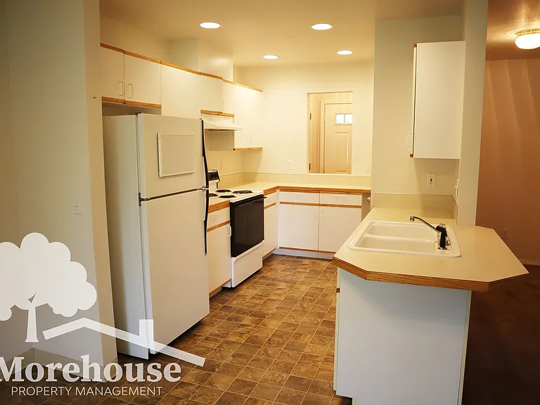 5505 S Adonis Pl — Photo 12
