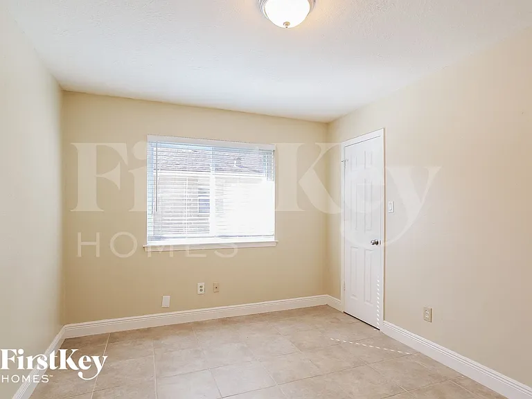 7259 Lost Fable Ln — Photo 11