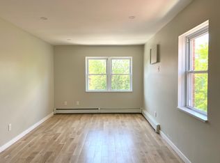 4145 149th St APT 2A, Flushing, NY 11355
