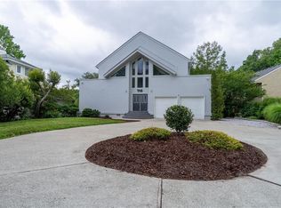 748 Virginia Dare Dr, Virginia Beach, VA 23451