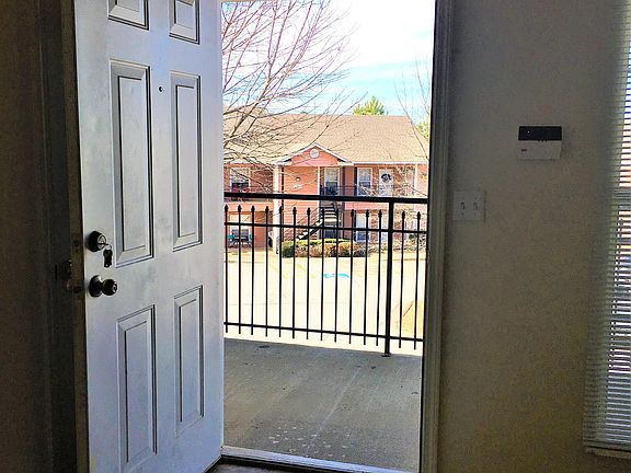 2nd image of 1786 N Gregg Ave APT 4