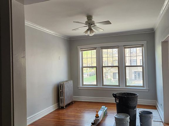 2nd image of 229 Washington Blvd APT 1N