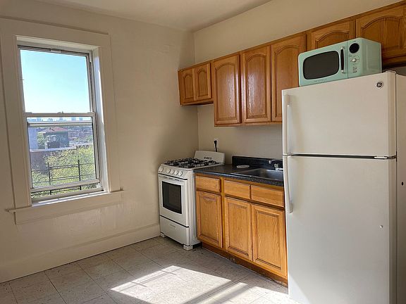 5th image of 40-07 67th St #42