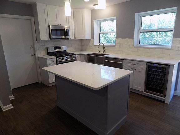 4th image of 7508 Oxford Dr APT 1W