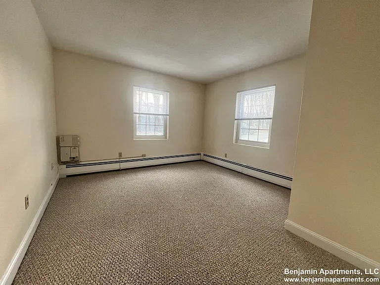 11 Allen St #1 — Photo 5