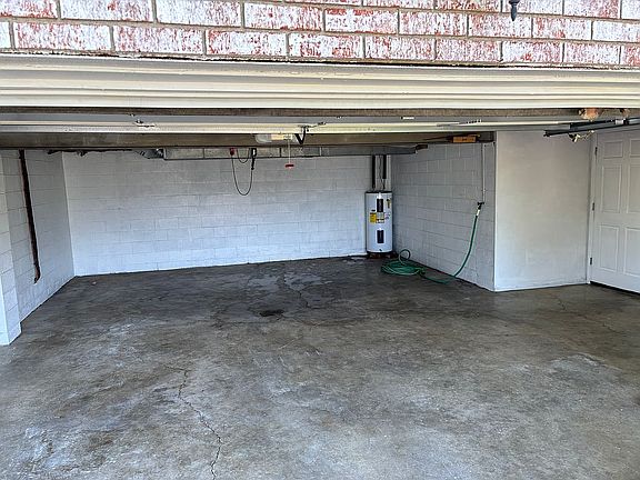 4th image of 295 Mellwood Dr
