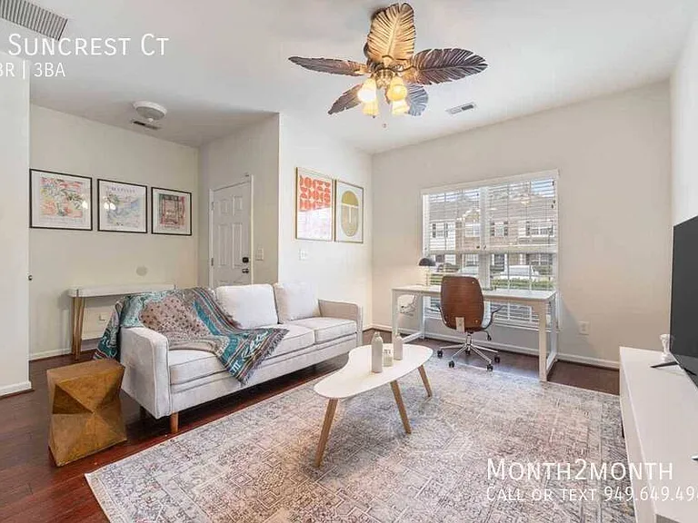 4 Suncrest Ct — Photo 1