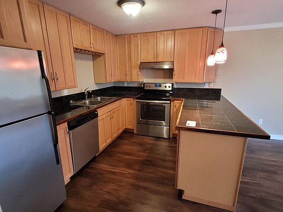 5th image of 2602 N Wycoff Ave