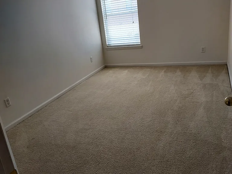 532 Hopewell Dr — Photo 9