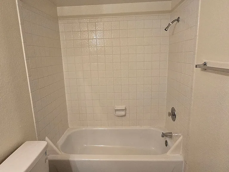 6407 W Brown St — Photo 18