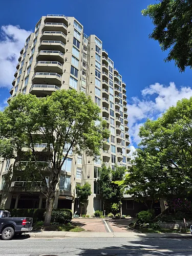 1135 Quayside Dr #401 Photo 1