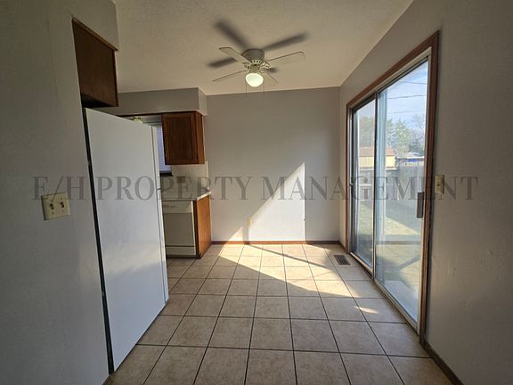 4th image of 764 N Illinois St