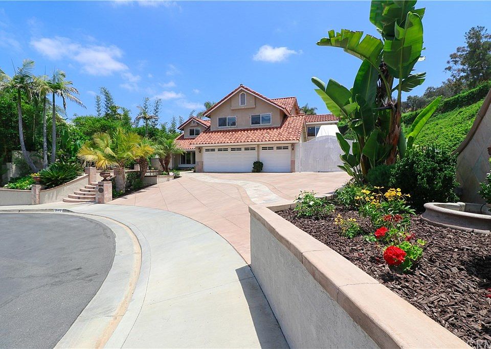 1st image of 26412 Payaso Ln