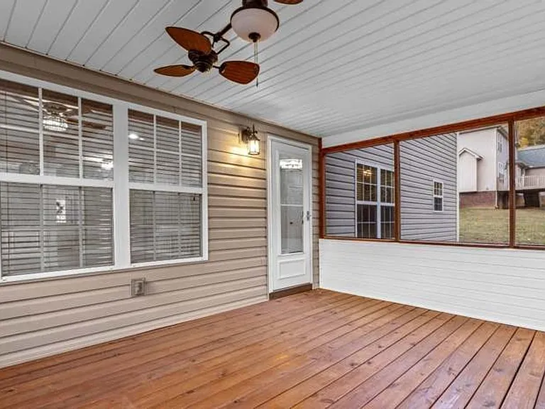 7160 Neville Dr — Photo 25