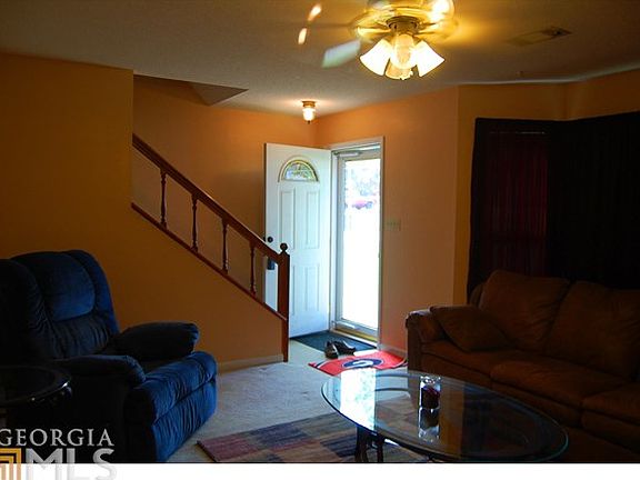 4th image of 134 Carriage Hill Dr