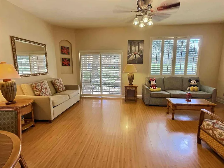 3235 Calabria Ave — Photo 13