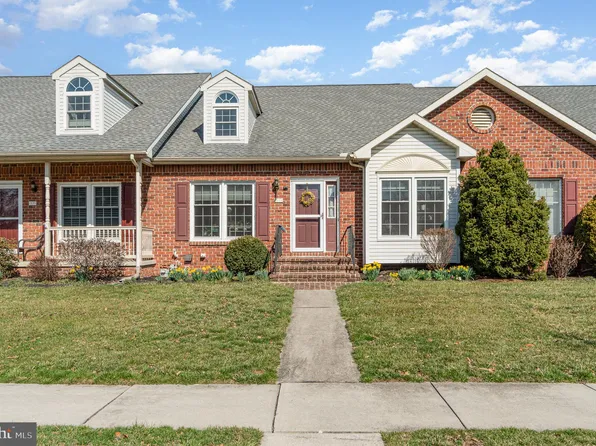 1226 White Birch Ln, Carlisle, PA 17013