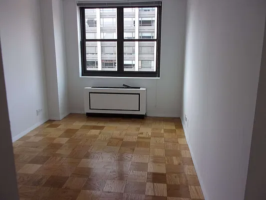 Rented by Carlyle Property Management | media 8
