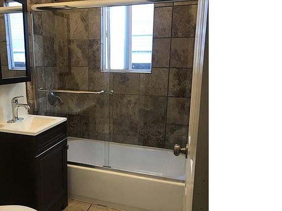 5th image of 1932 W 25th St APT 10