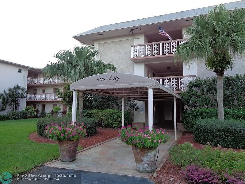 1st image of 940 Hillcrest Ct APT 304