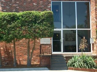110 S Poplar St APT 9, Carbondale, IL 62901