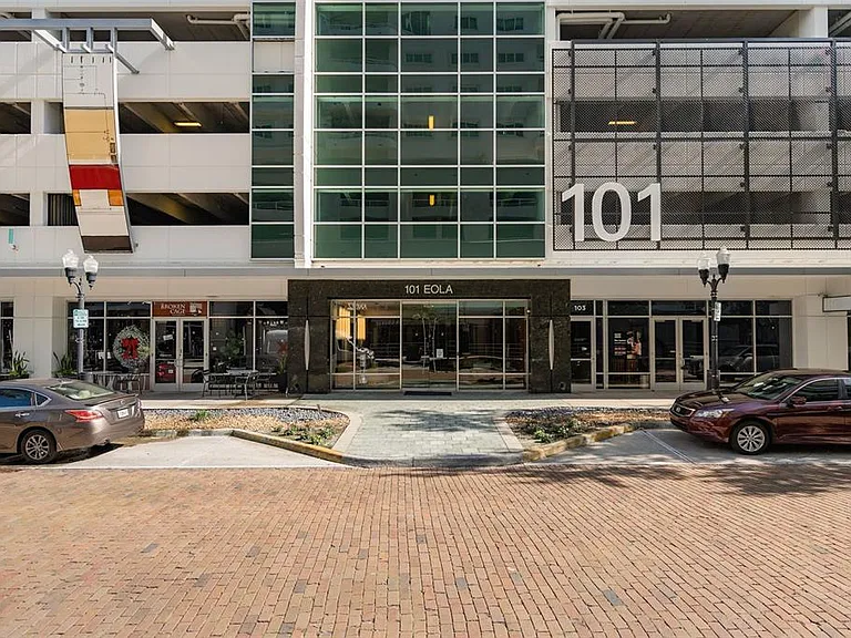 101 S Eola Dr #518 — Photo 48