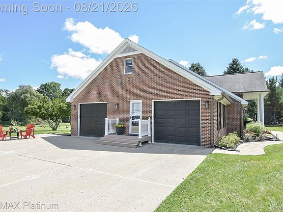 5th image of 7650 Owosso Rd