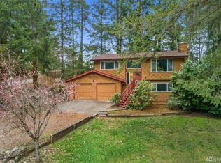 3864 Chum Ln NW, Bremerton, WA 98312