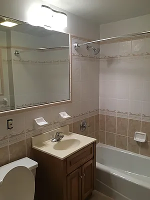 Rented by LDMI Realty Group LLC | media 20