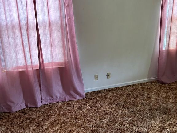 2nd image of 3681 Richard Dr
