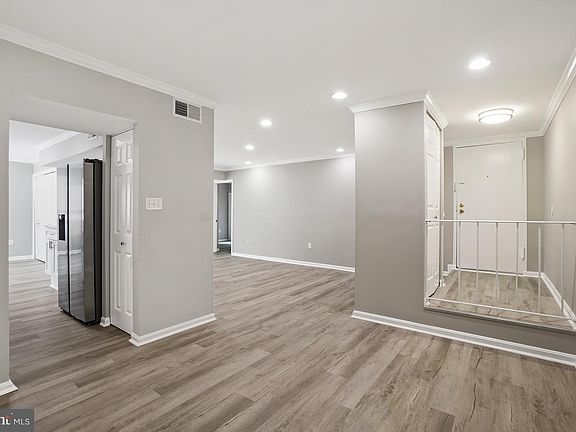 3rd image of 8015 Mandan Rd APT 304