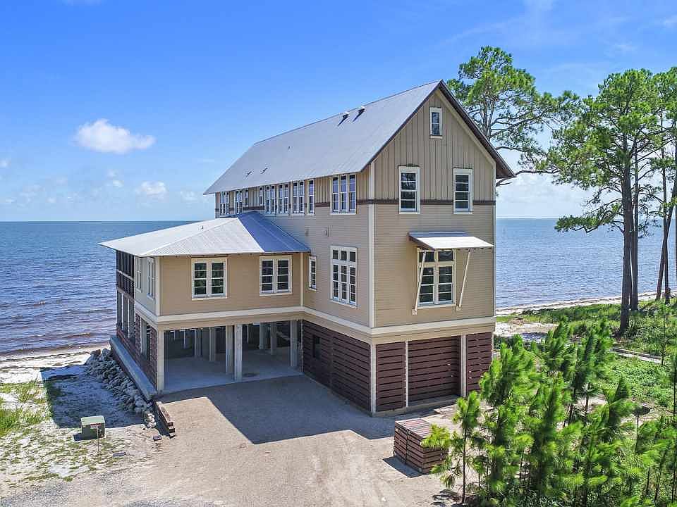 1st image of 310 Sea Foam Cir