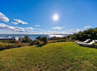 13 Aqua Dr, Southampton, NY 11968